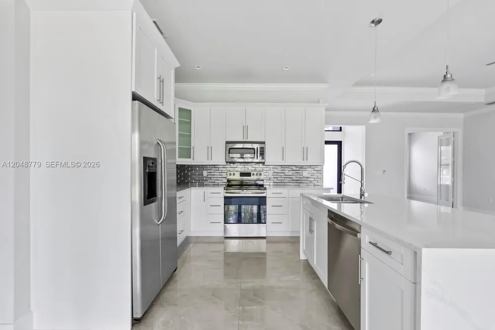 1412 22nd Ave NE Naples, FL 34120
