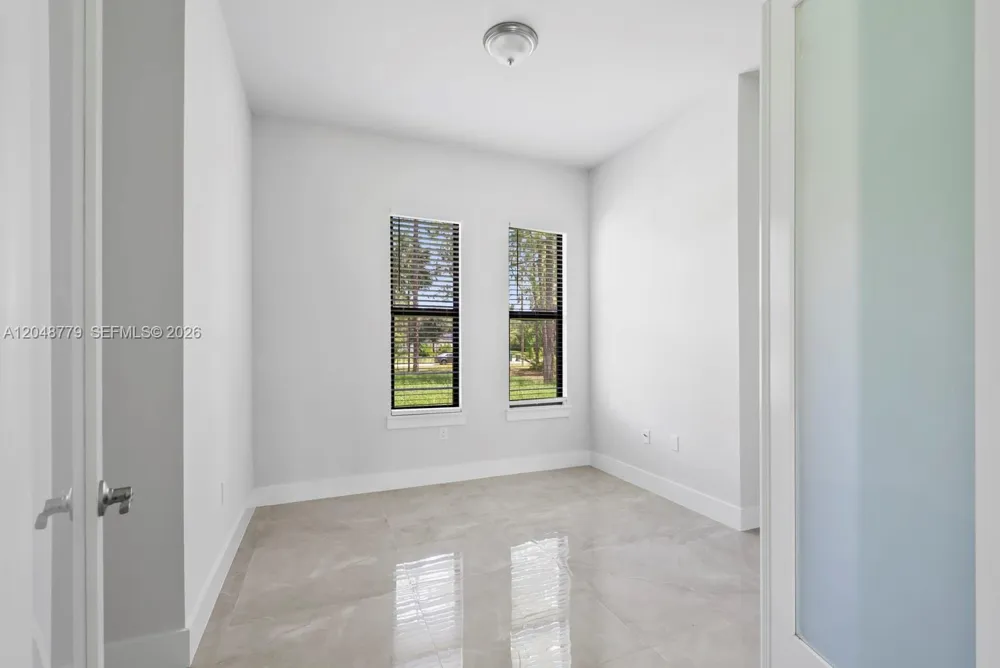 1412 22nd Ave NE Naples, FL 34120