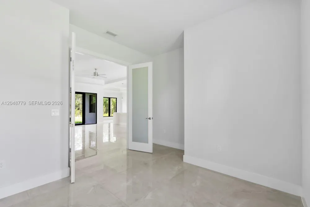 1412 22nd Ave NE Naples, FL 34120