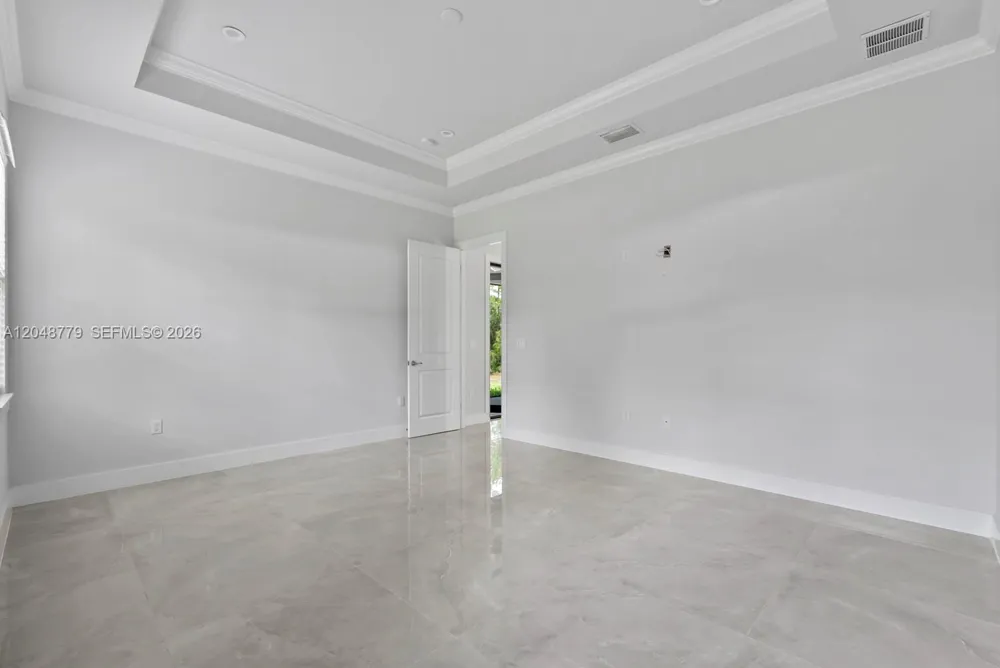 1412 22nd Ave NE Naples, FL 34120