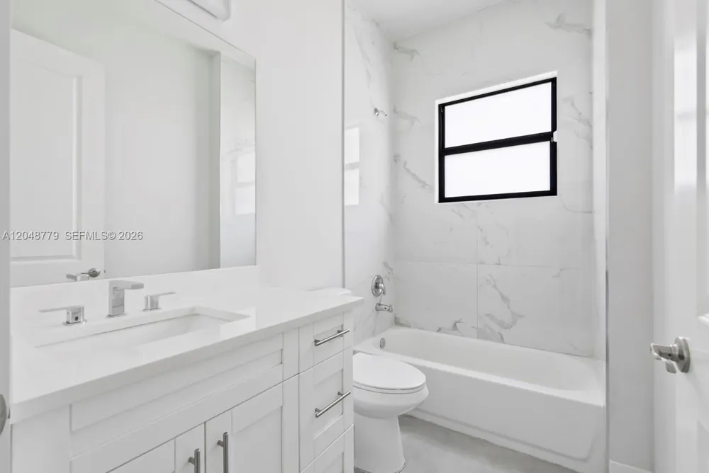1412 22nd Ave NE Naples, FL 34120