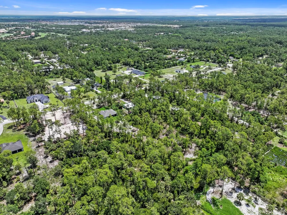 1412 22nd Ave NE Naples, FL 34120