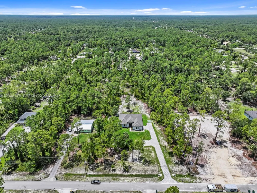 1412 22nd Ave NE Naples, FL 34120