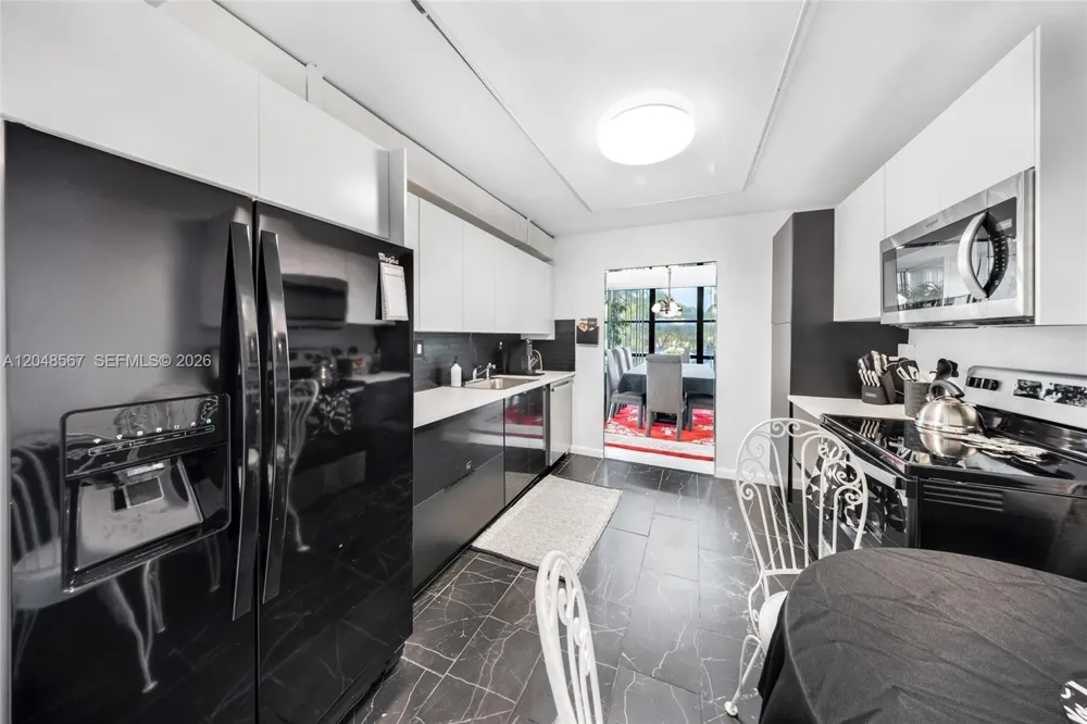 800 Parkview Dr #230 Hallandale Beach, FL 33009