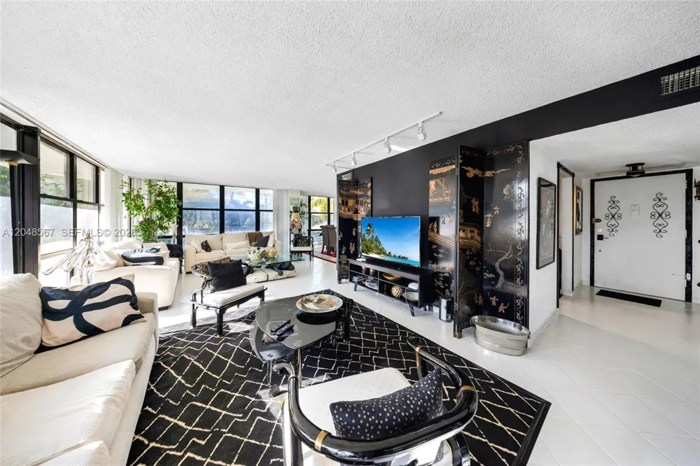 800 Parkview Dr #230 Hallandale Beach, FL 33009
