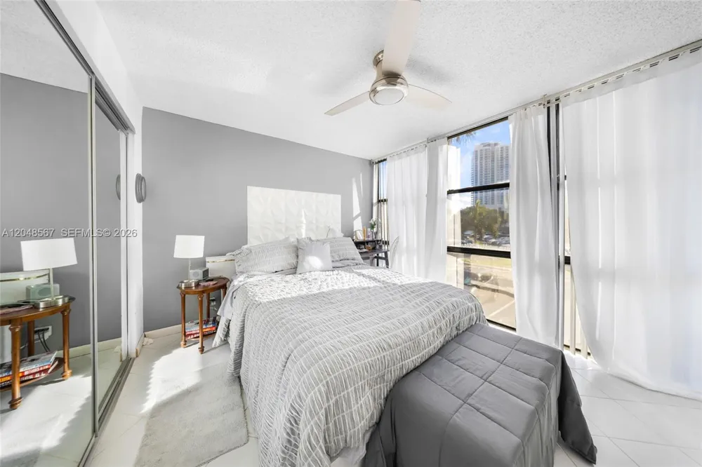 800 Parkview Dr #230 Hallandale Beach, FL 33009