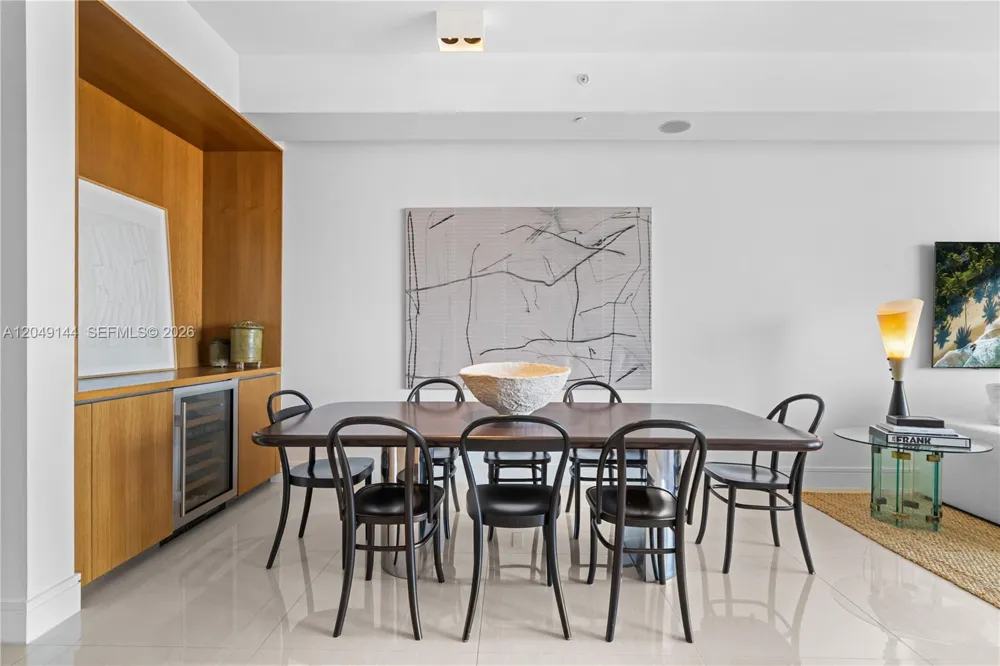 3250 NE 188th St #608 Aventura, FL 33180