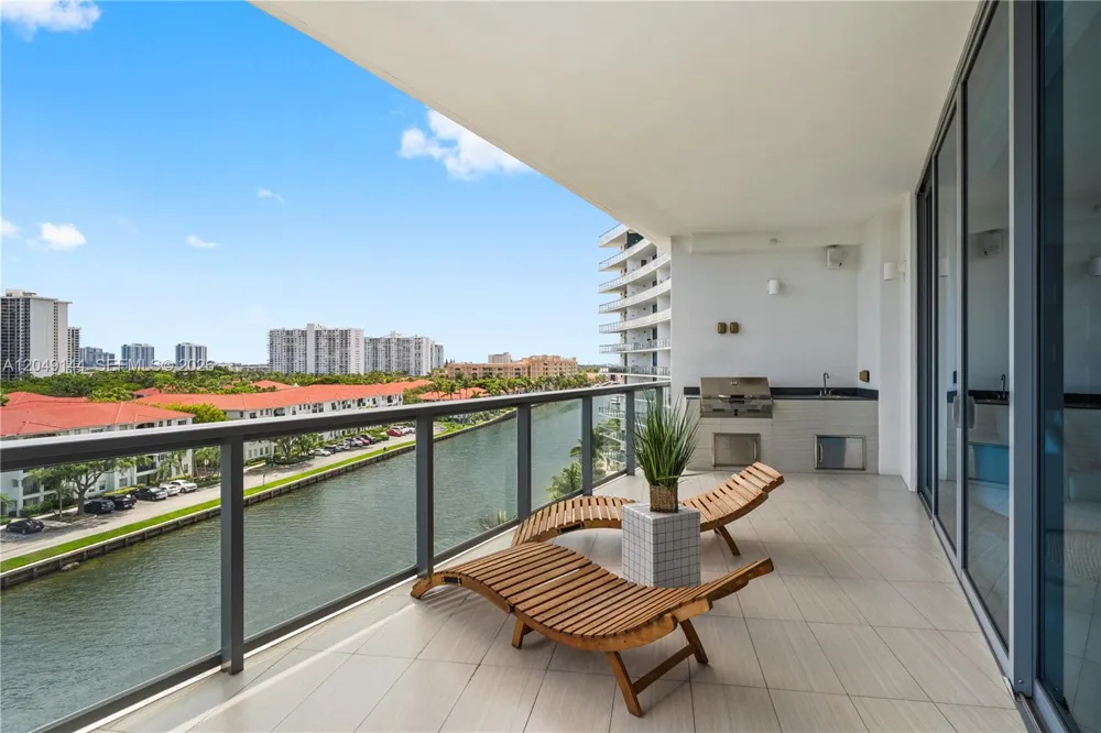 3250 NE 188th St #608 Aventura, FL 33180