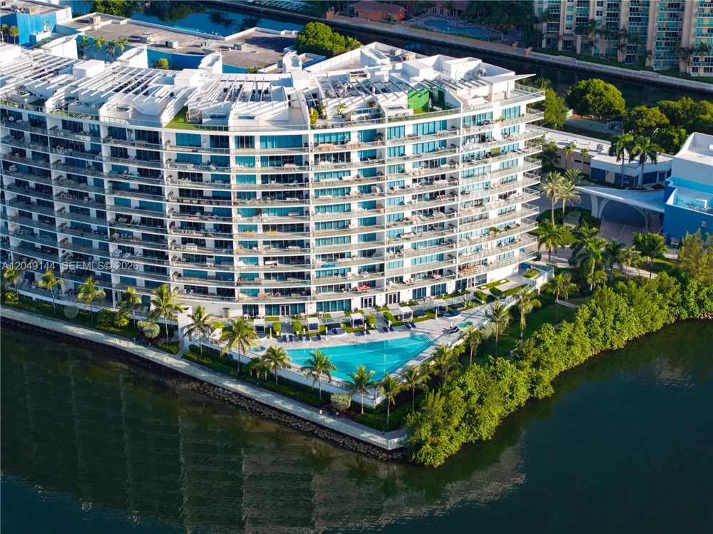 3250 NE 188th St #608 Aventura, FL 33180
