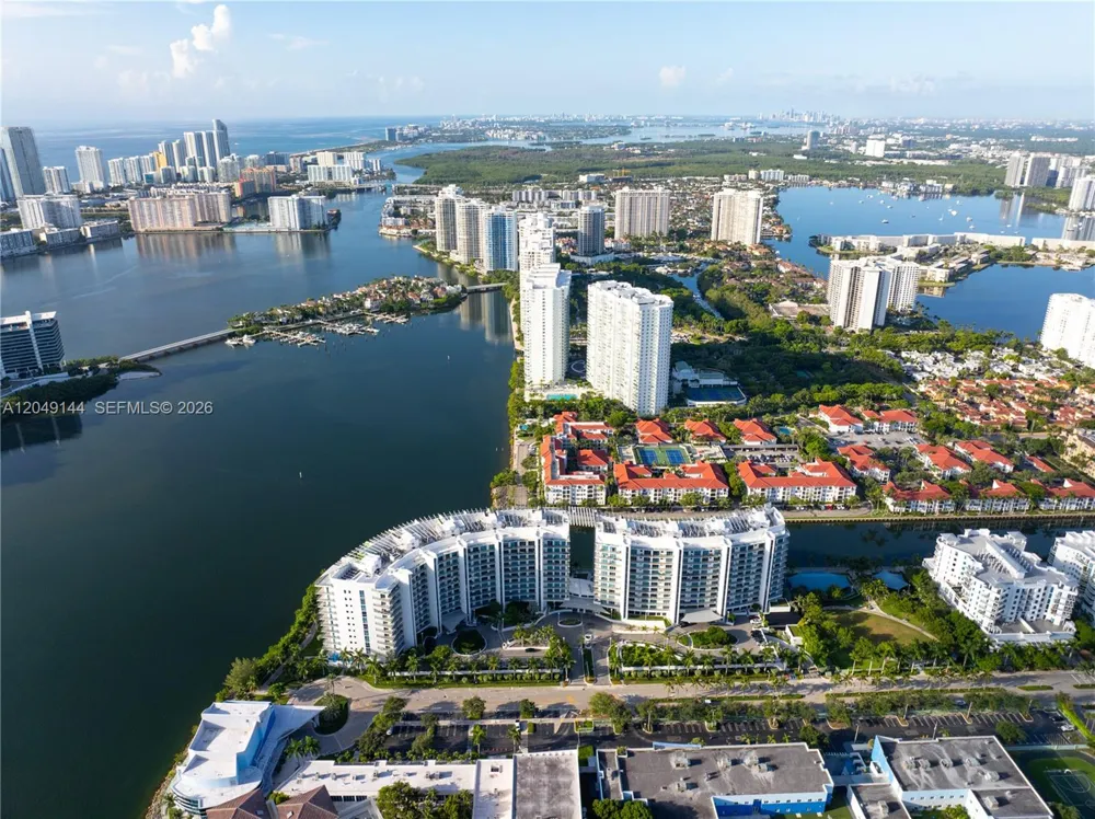 3250 NE 188th St #608 Aventura, FL 33180