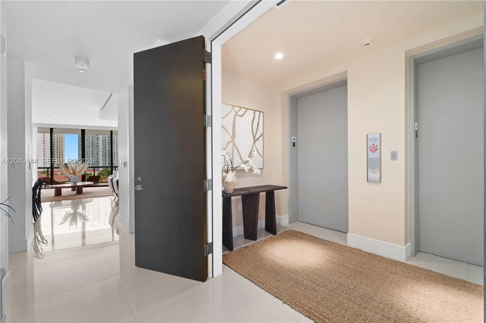 3250 NE 188th St #608 Aventura, FL 33180