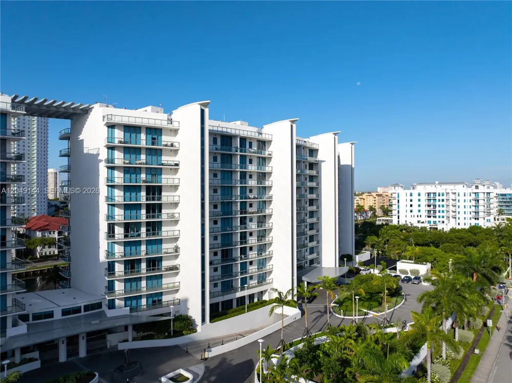 3250 NE 188th St #608 Aventura, FL 33180