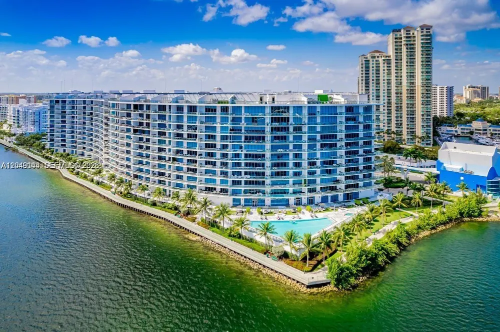 3250 NE 188th St #608 Aventura, FL 33180