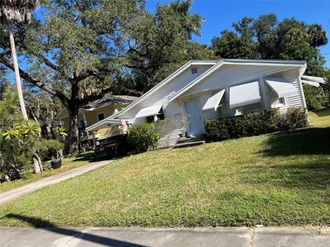 229 Granada Blvd.
