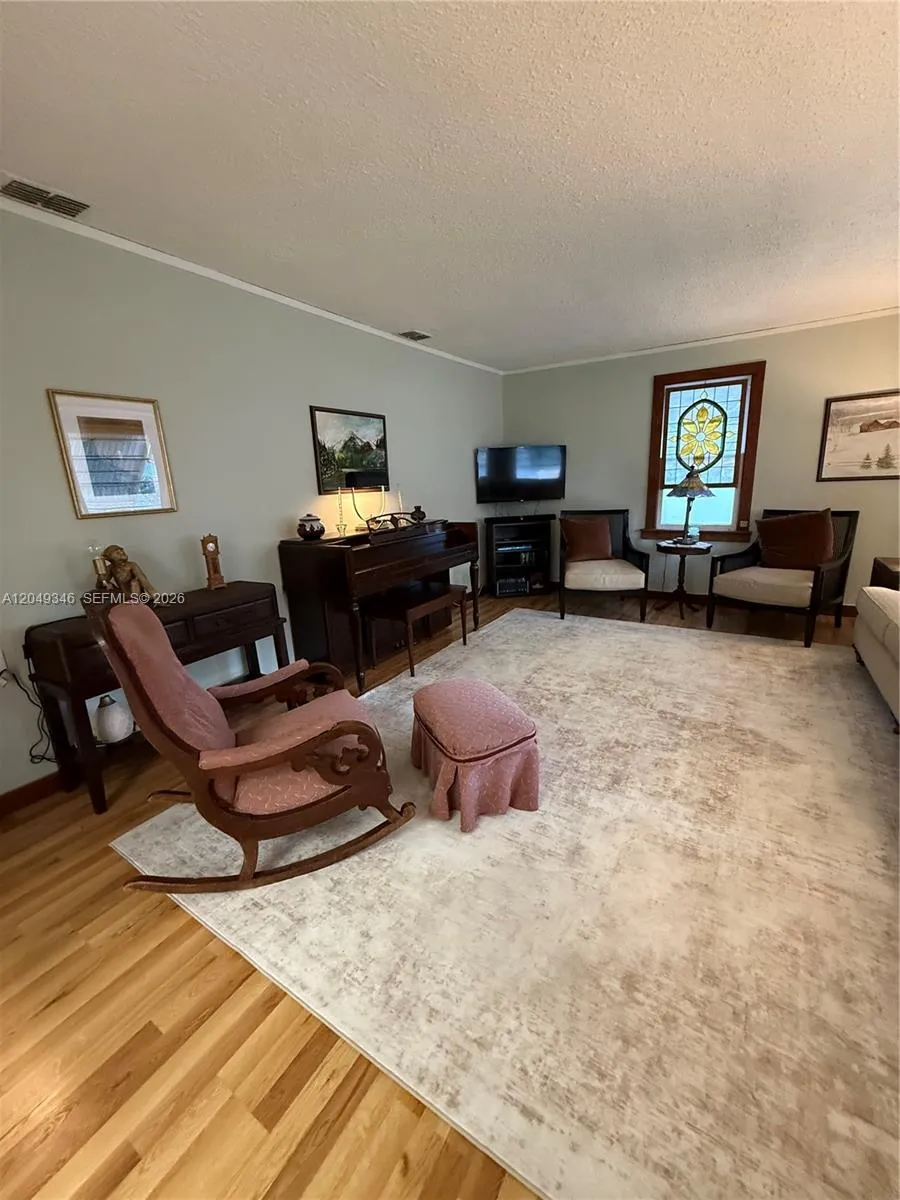229 Granada Blvd. Fort Myers, FL 33905