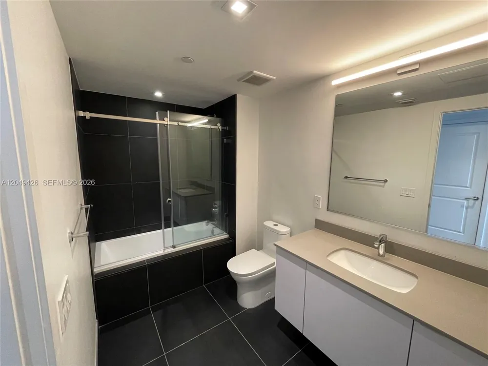 1600 NE 1st Ave #3603 Miami, FL 33132