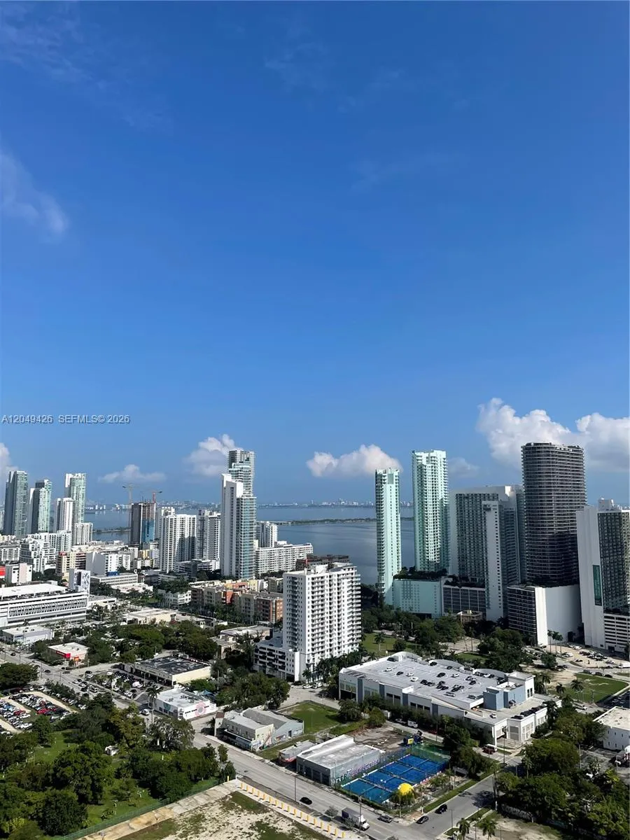 1600 NE 1st Ave #3603 Miami, FL 33132