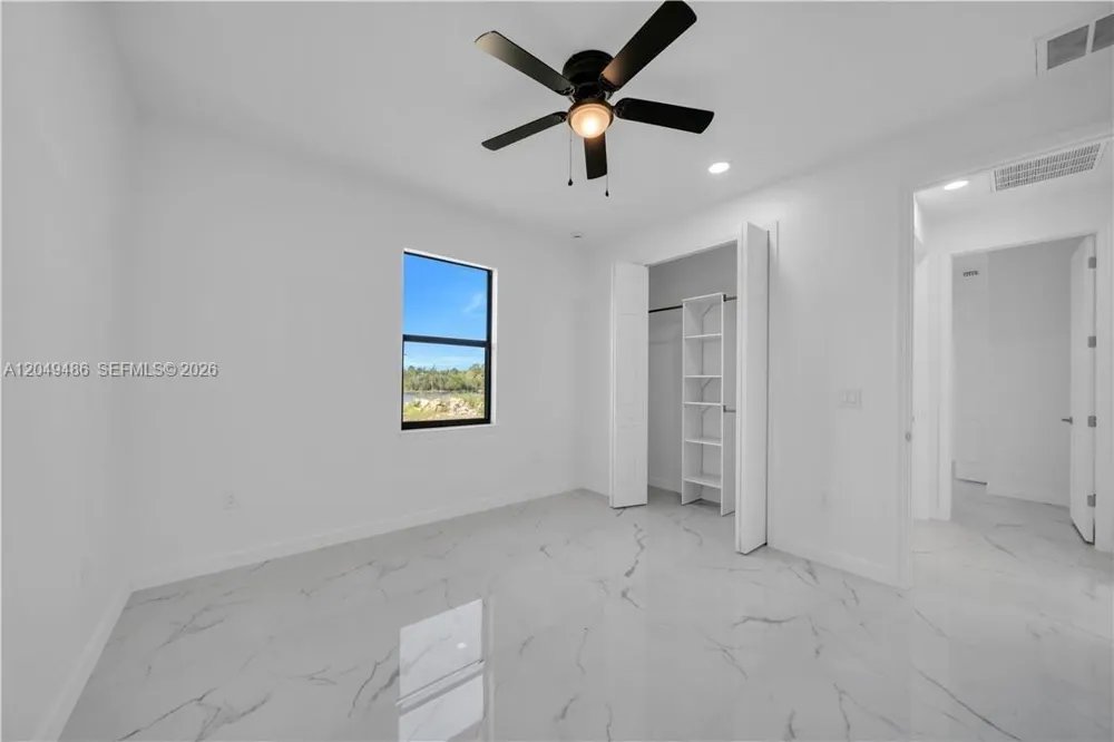 800 Pine Ave Lehigh Acres, FL 33972