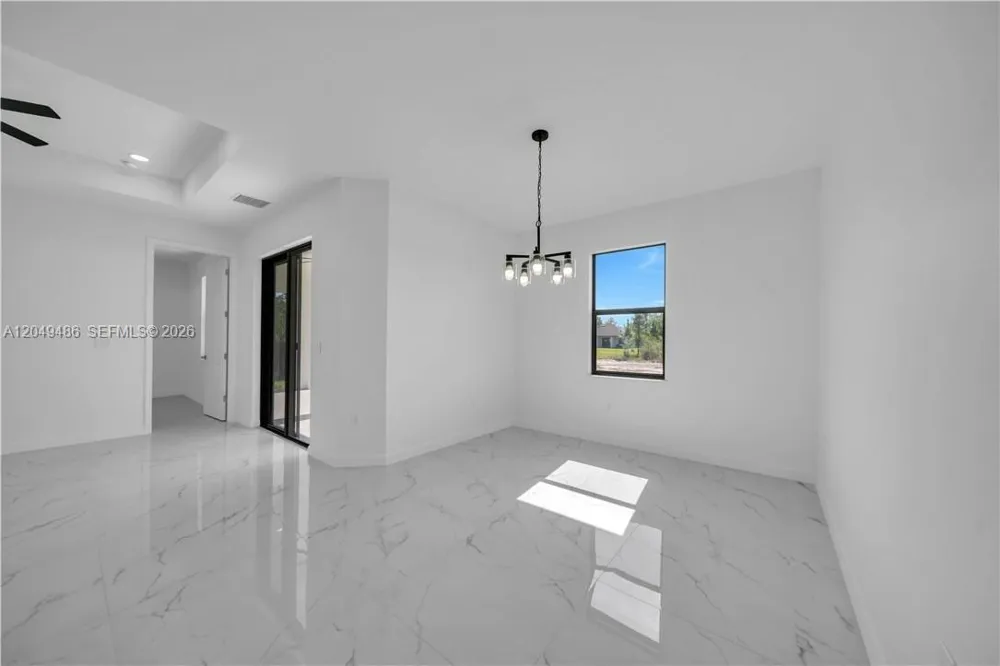 800 Pine Ave Lehigh Acres, FL 33972