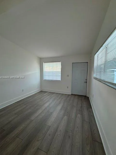 4221 SW 39th St West Park, FL 33023