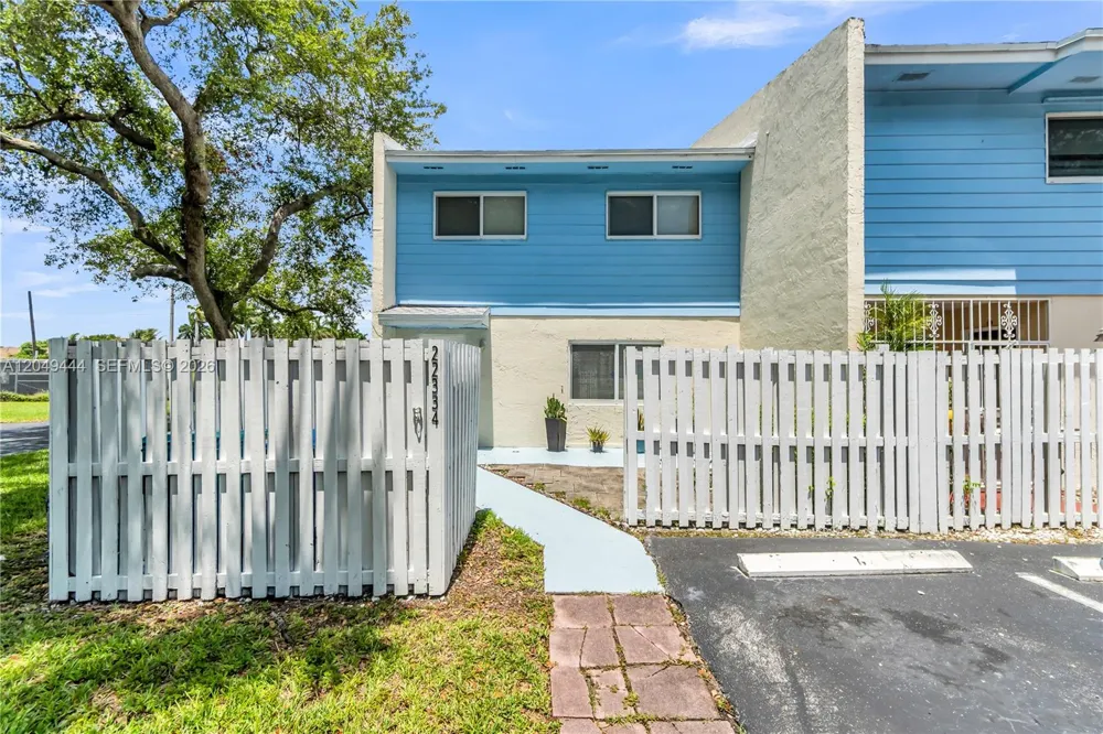 22334 SW 103rd Ct Cutler Bay, FL 33190