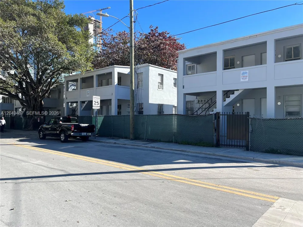 140 NW 13th St #150.5 Miami, FL 33136