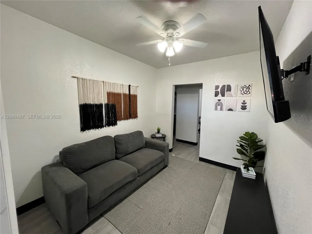 140 NW 13th St #150.5 Miami, FL 33136