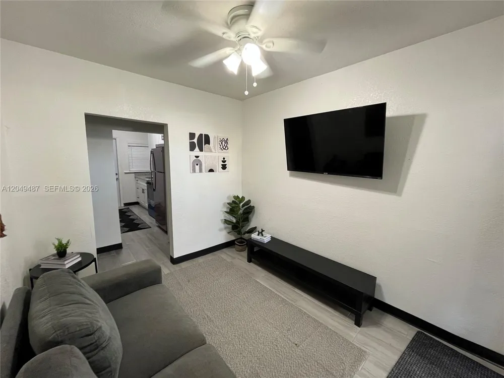 140 NW 13th St #150.5 Miami, FL 33136
