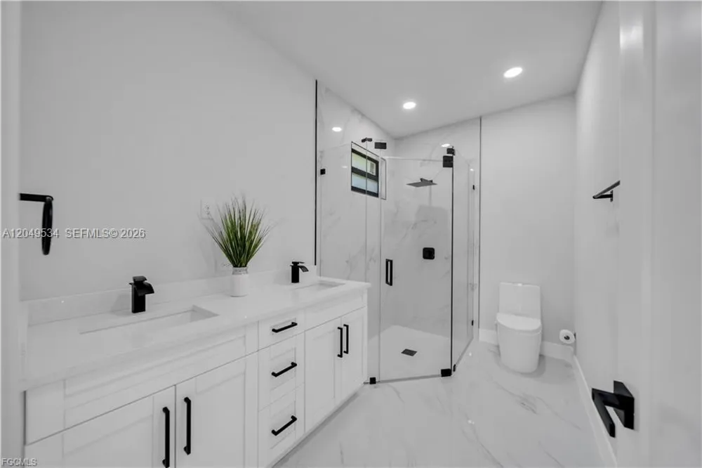 1405 Palmetto Ave Lehigh Acres, FL 33972
