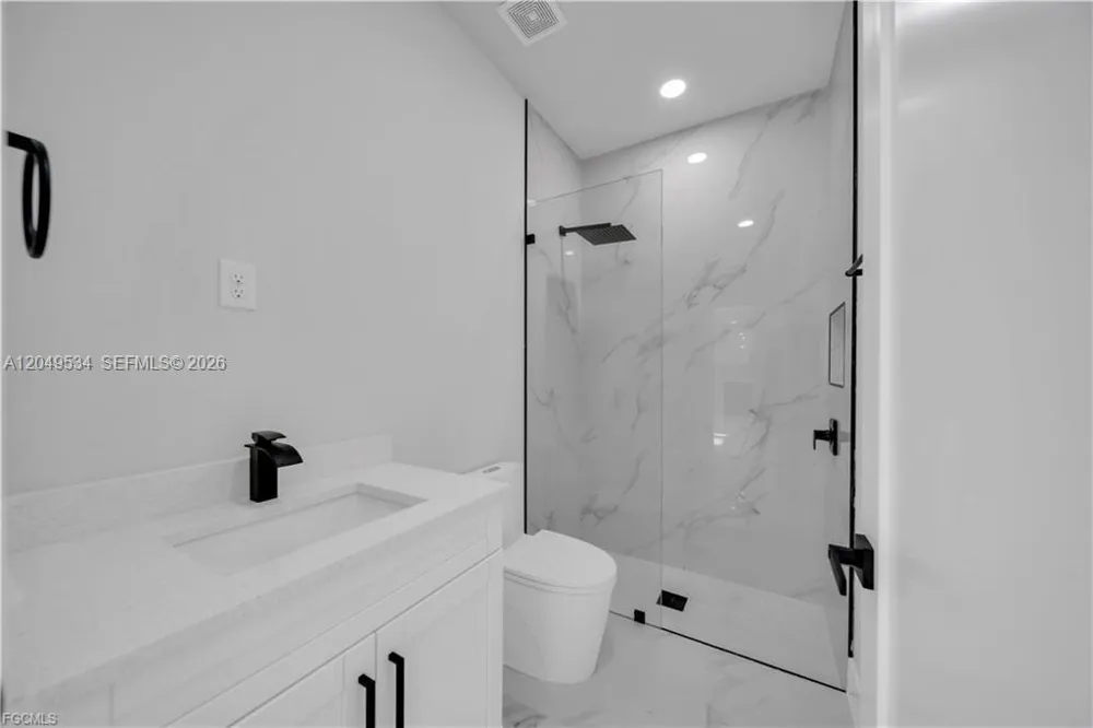 1405 Palmetto Ave Lehigh Acres, FL 33972