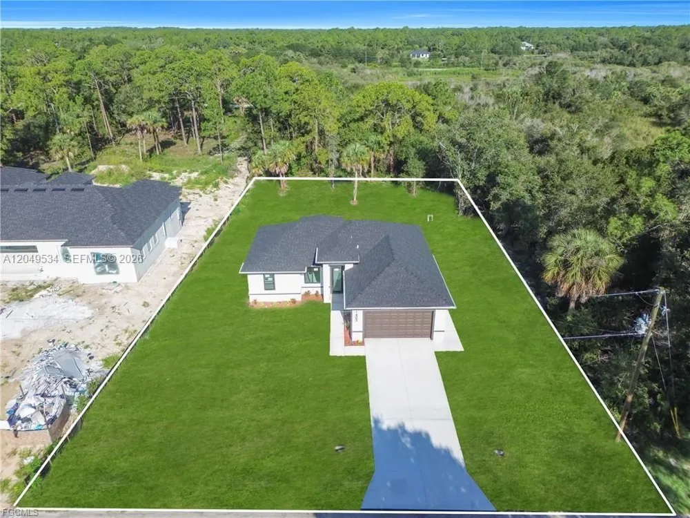 1405 Palmetto Ave Lehigh Acres, FL 33972