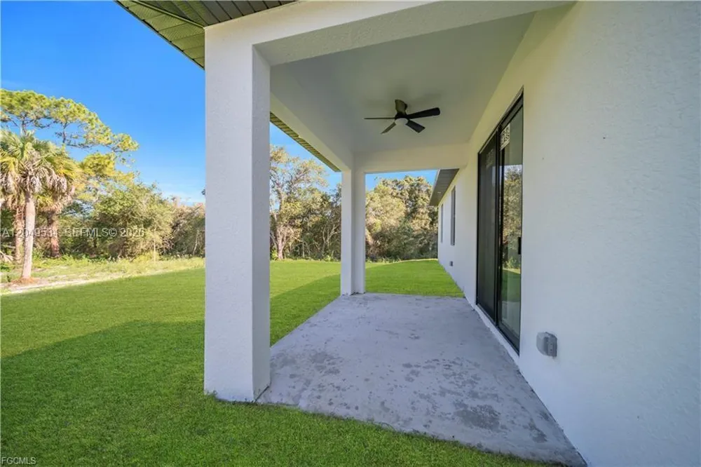 1405 Palmetto Ave Lehigh Acres, FL 33972