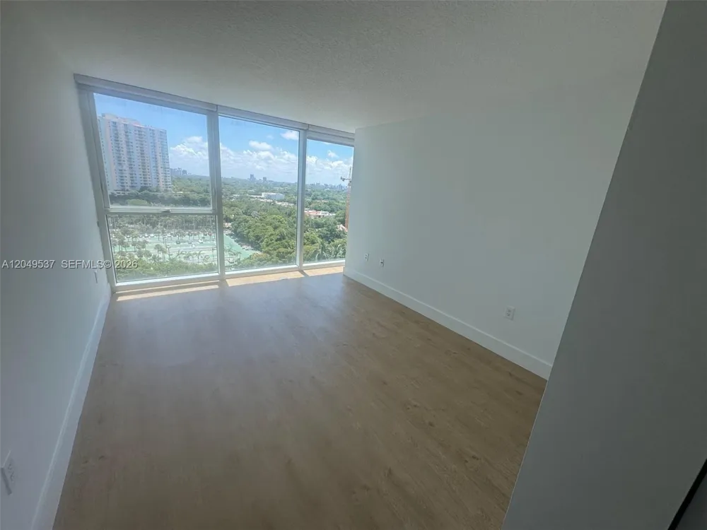 2101 Brickell Ave #1112 Miami, FL 33129