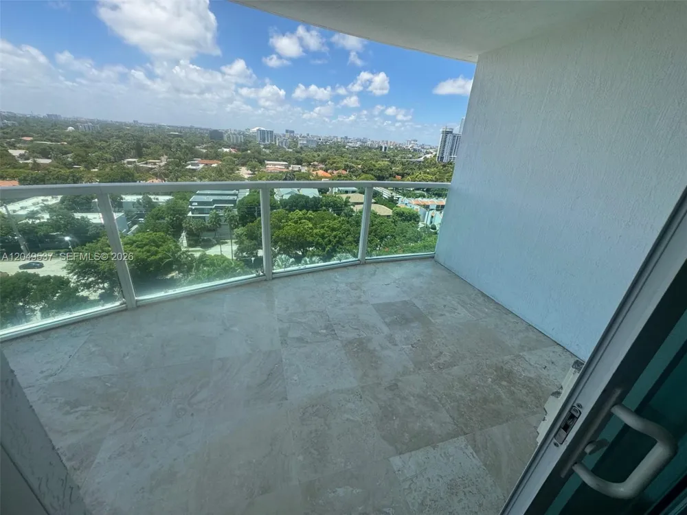 2101 Brickell Ave #1112 Miami, FL 33129