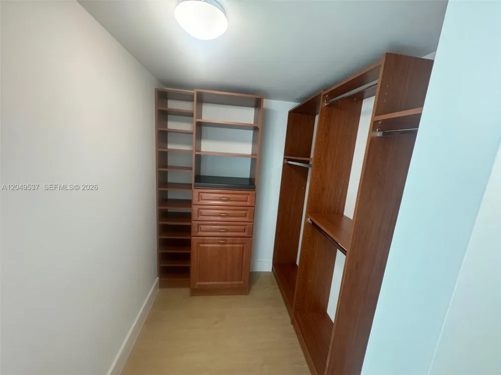 2101 Brickell Ave #1112 Miami, FL 33129