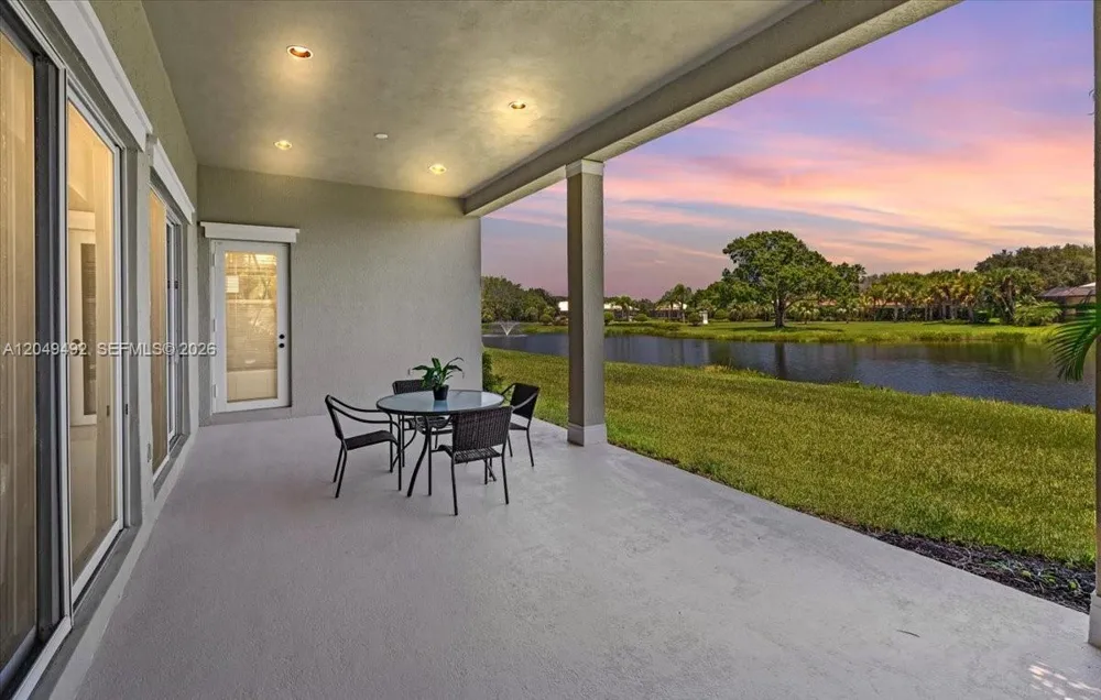 1254 River Reach Dr Vero Beach, FL 32967