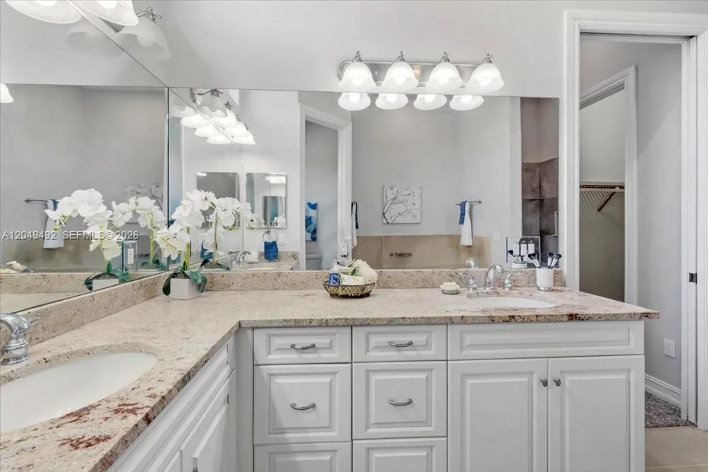 1254 River Reach Dr Vero Beach, FL 32967