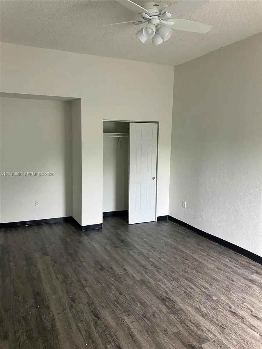 467 NW 8th St #4 Miami, FL 33136