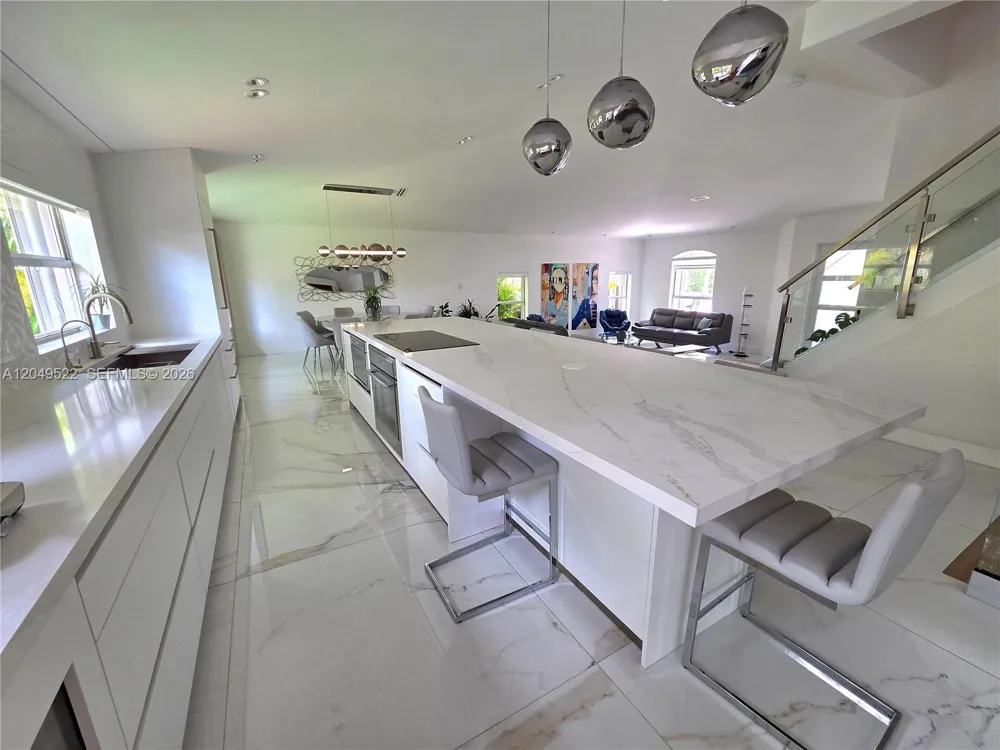 11310 NW 61st St #. Doral, FL 33178