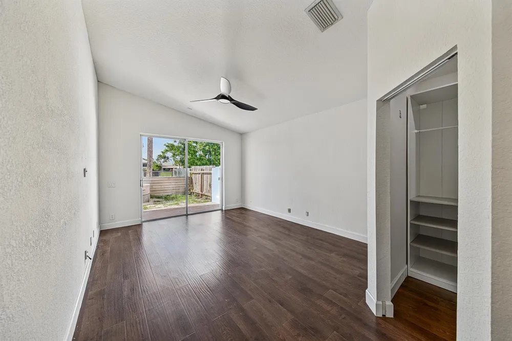 4583 NW 7th Place Deerfield Beach, FL 33442