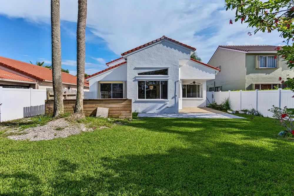 4583 NW 7th Place Deerfield Beach, FL 33442