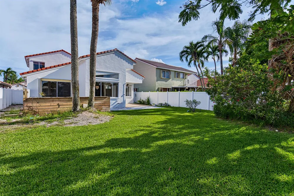4583 NW 7th Place Deerfield Beach, FL 33442