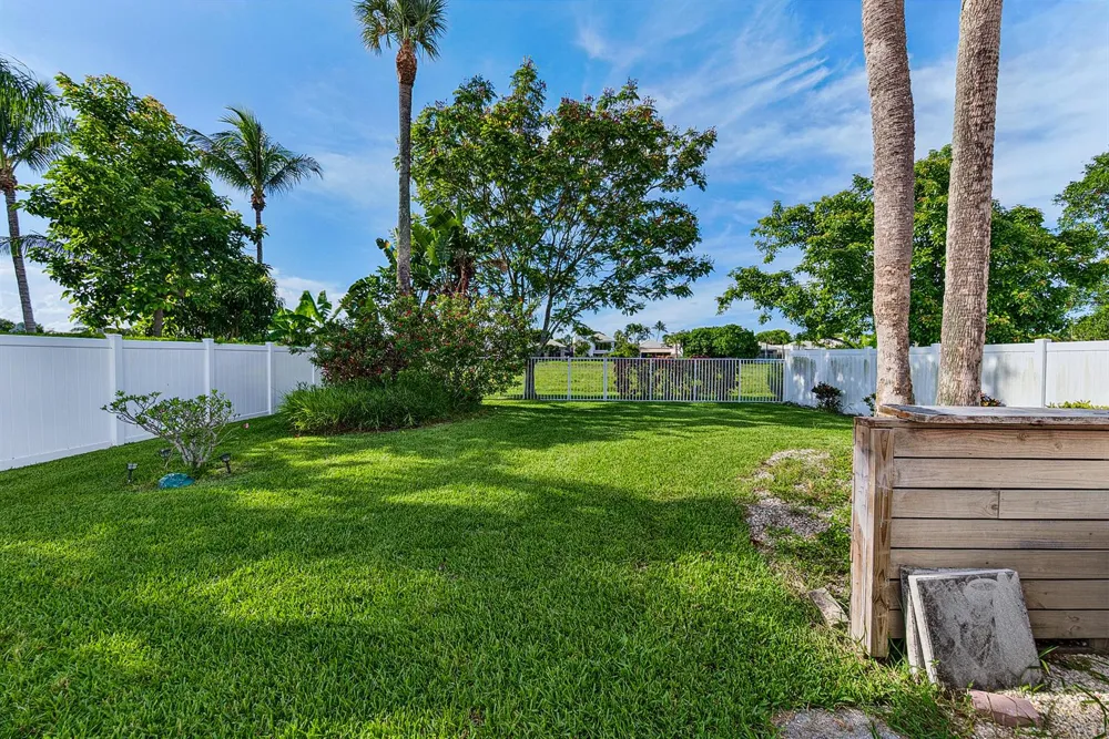 4583 NW 7th Place Deerfield Beach, FL 33442