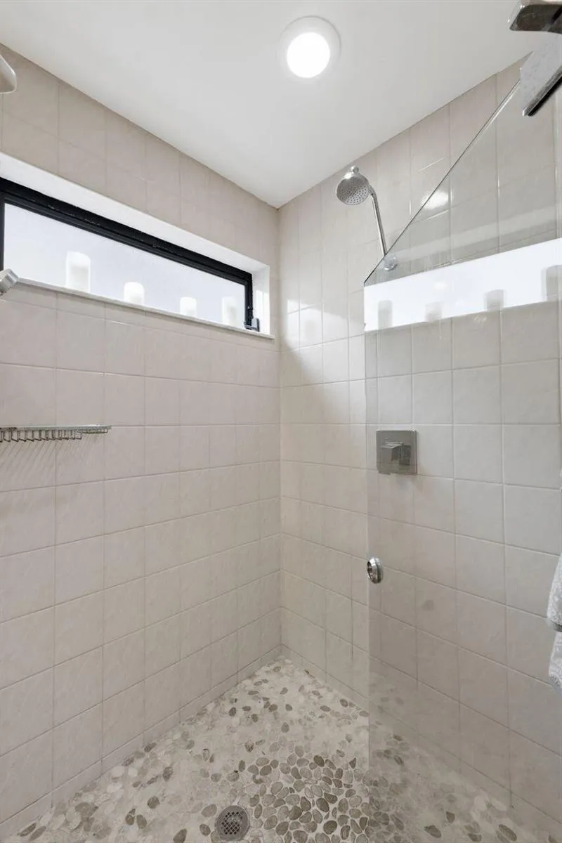 2719 Oak Tree Lane Oakland Park, FL 33309