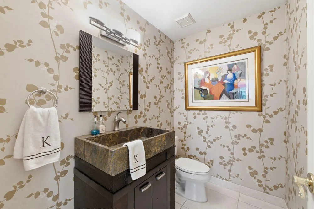 2719 Oak Tree Lane Oakland Park, FL 33309