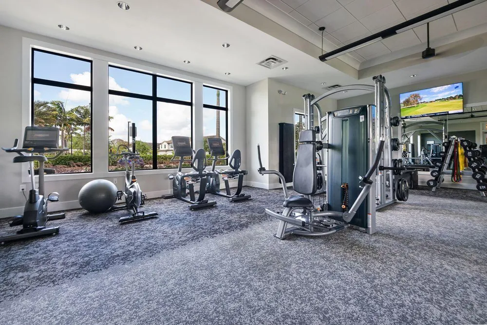2719 Oak Tree Lane Oakland Park, FL 33309