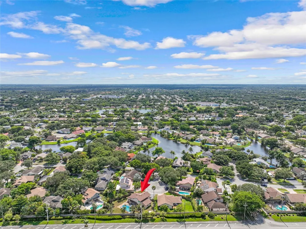 8650 SW 57th Ct Cooper City, FL 33328