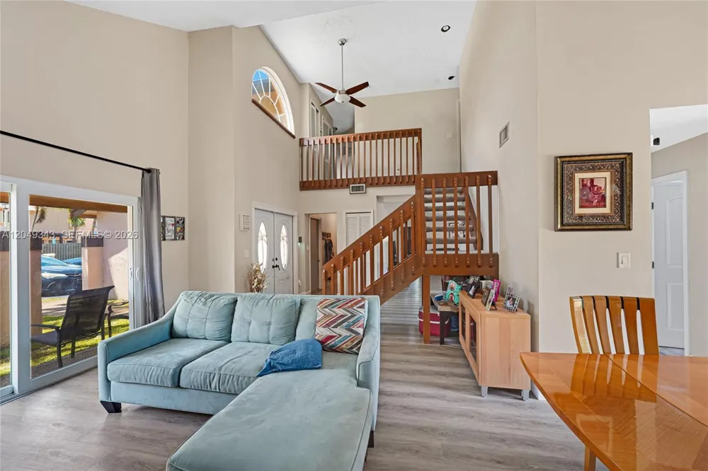 8650 SW 57th Ct Cooper City, FL 33328