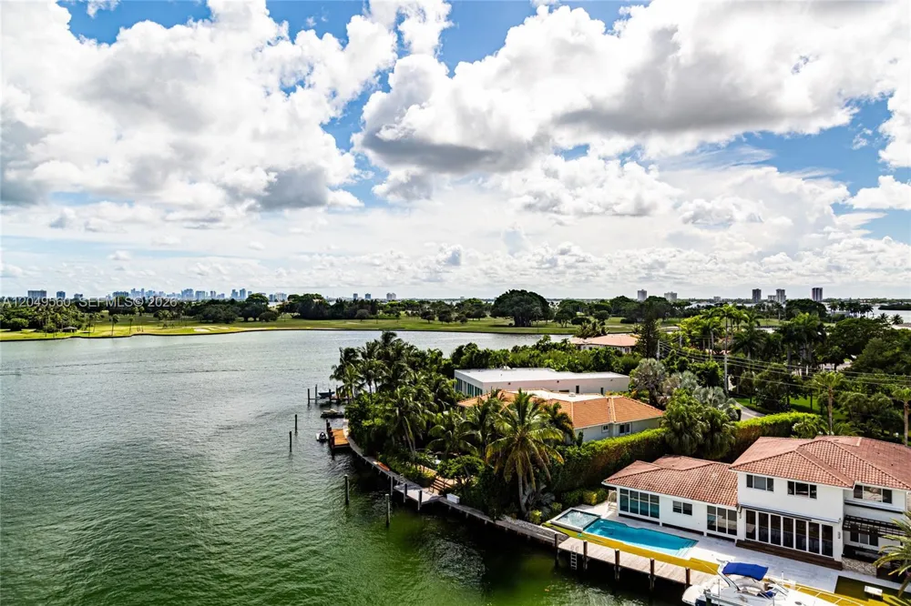 9400 W Bay Harbor Dr #501 Bay Harbor Islands, FL 33154
