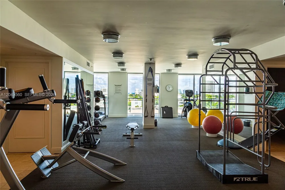 9400 W Bay Harbor Dr #501 Bay Harbor Islands, FL 33154